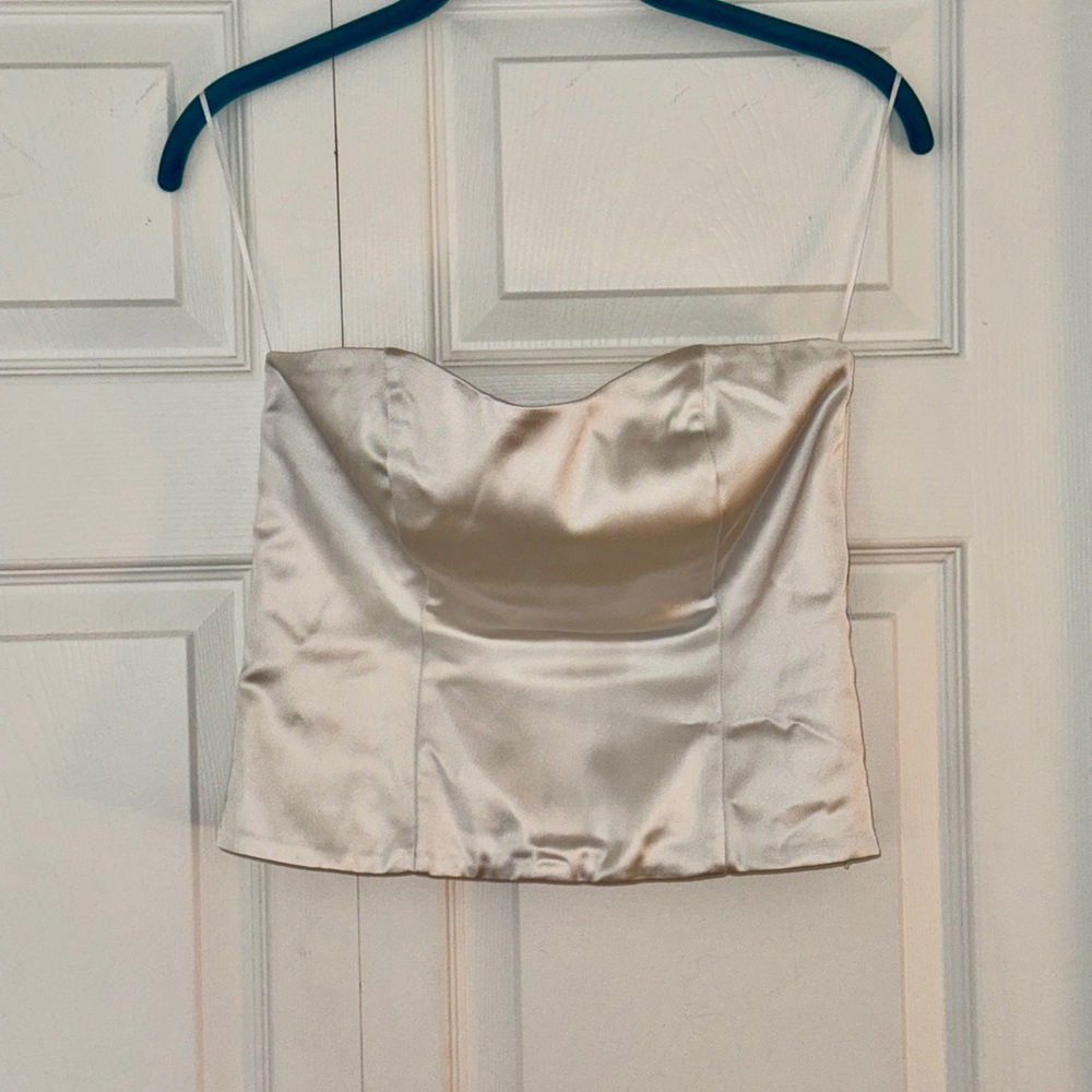 Abercrombie & Fitch Cream Satin Top- Size Medium - Picture 9 of 12